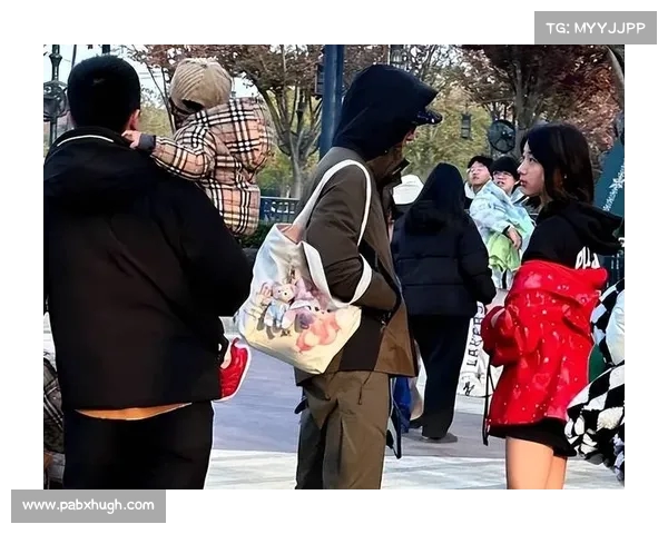 甜馨与neinei互夸显姐妹情深,吴尊女儿展现高挑优雅气质(吴尊痛女儿) 甜馨与neinei互夸显姐妹情深,吴尊女儿展现高挑优雅气质(吴尊痛女儿)