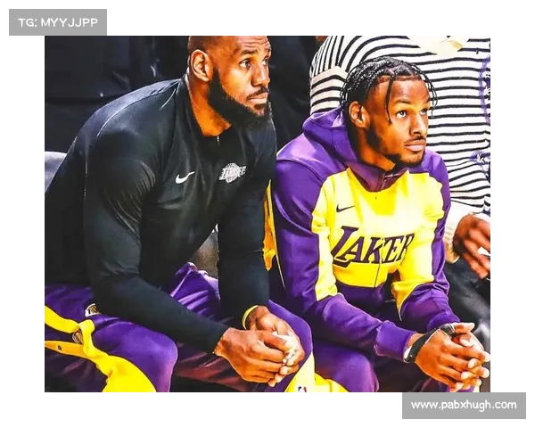 詹姆斯对布朗尼的夏联建议:注重适应NBA节奏与对抗,而非追求成绩 詹姆斯对布朗尼的夏联建议:注重适应NBA节奏与对抗,而非追求成绩